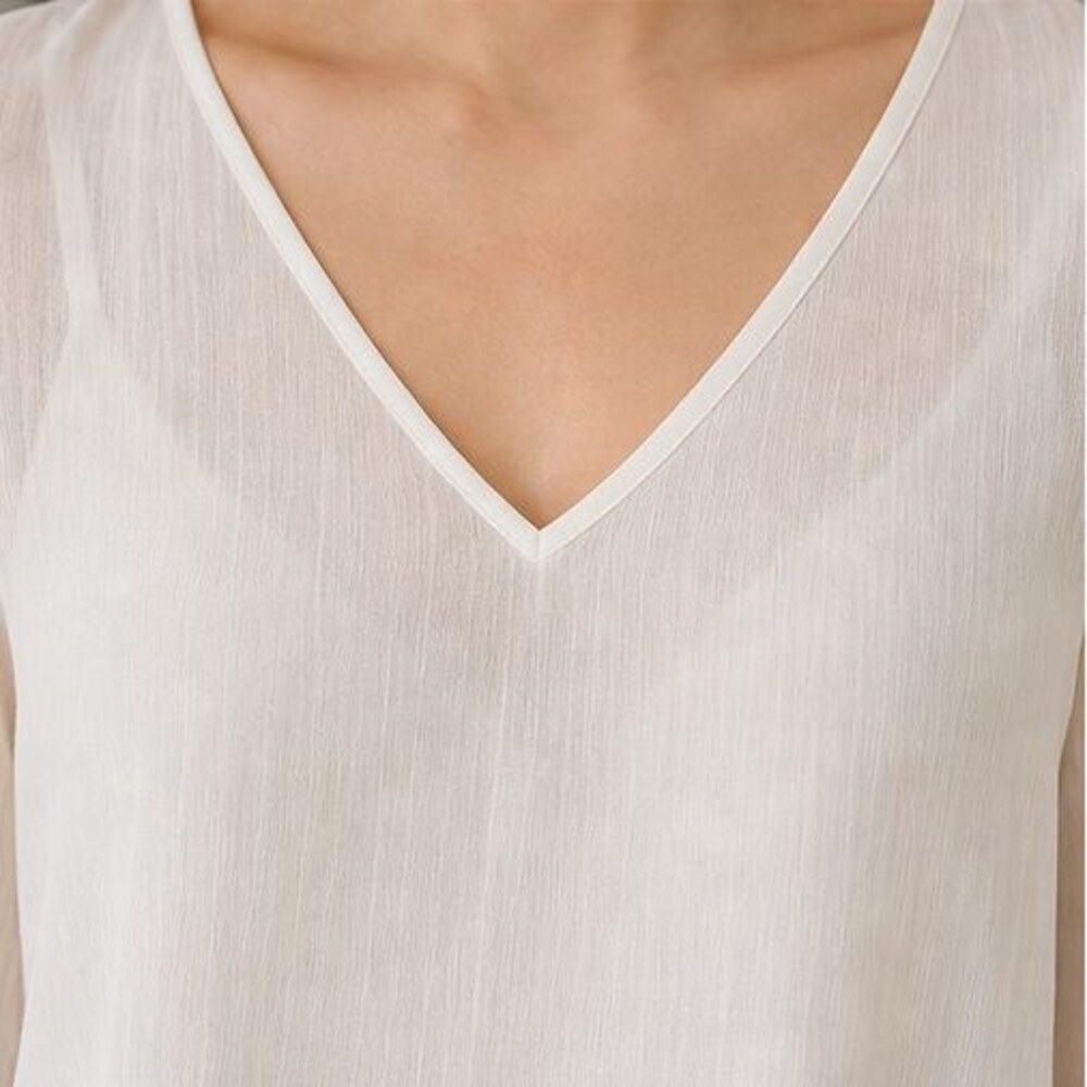 Blush V Neck Top - Picture 4 of 6